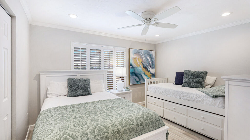 2 Condominium vacation rental located in Anna Maria Island 1