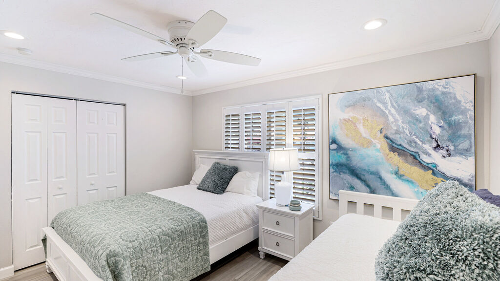 2 Condominium vacation rental located in Anna Maria Island 1