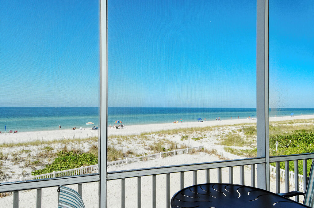 2 Condominium vacation rental located in Anna Maria Island 1
