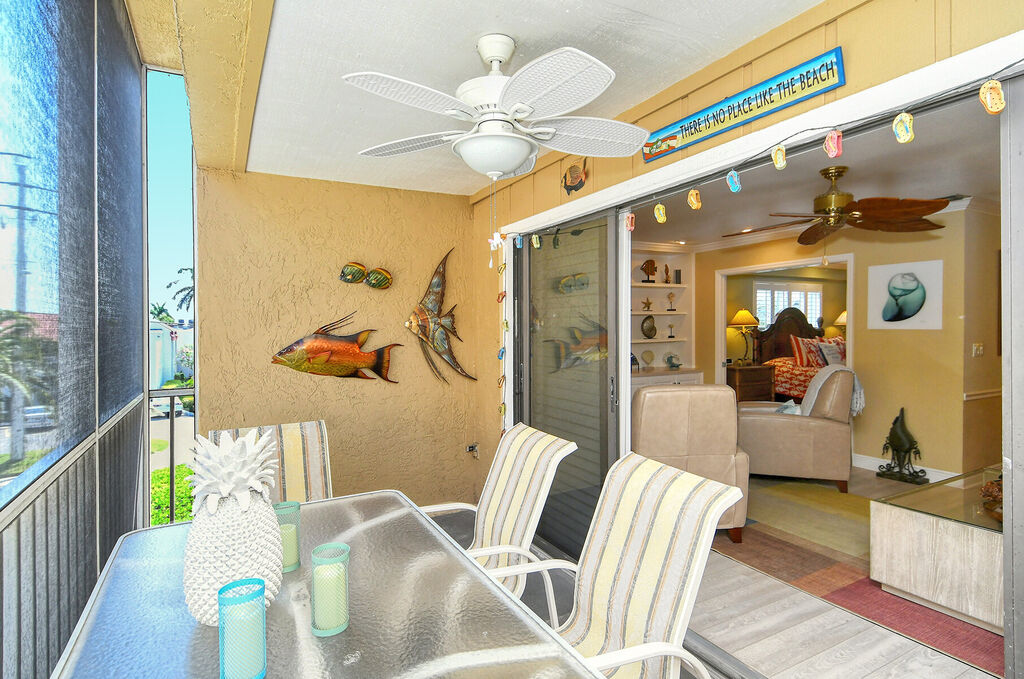 2 Condominium vacation rental located in Anna Maria Island 1