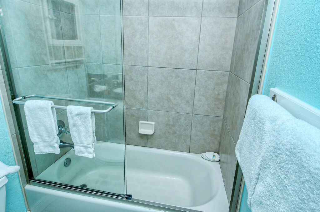 2 Condominium vacation rental located in Anna Maria Island 1