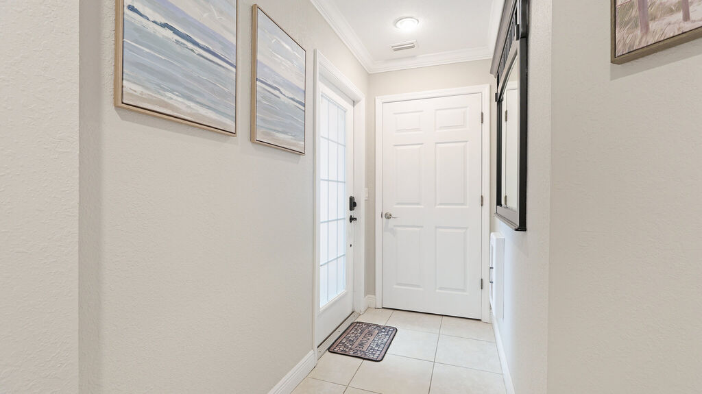 2 Condominium vacation rental located in Anna Maria Island 1