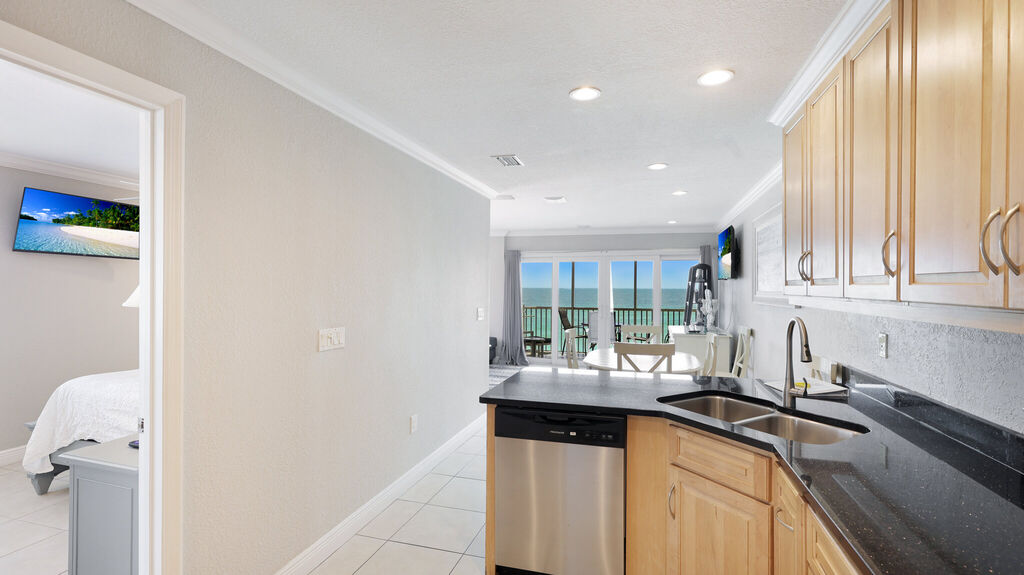 2 Condominium vacation rental located in Anna Maria Island 1