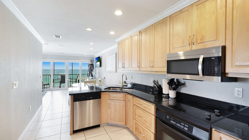 2 Condominium vacation rental located in Anna Maria Island 1