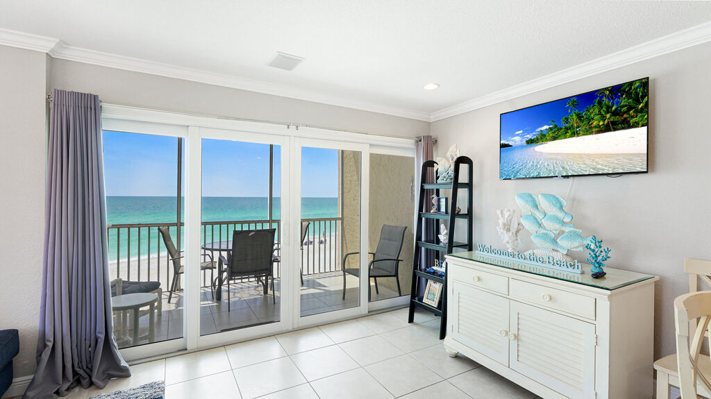 2 Condominium vacation rental located in Anna Maria Island 1
