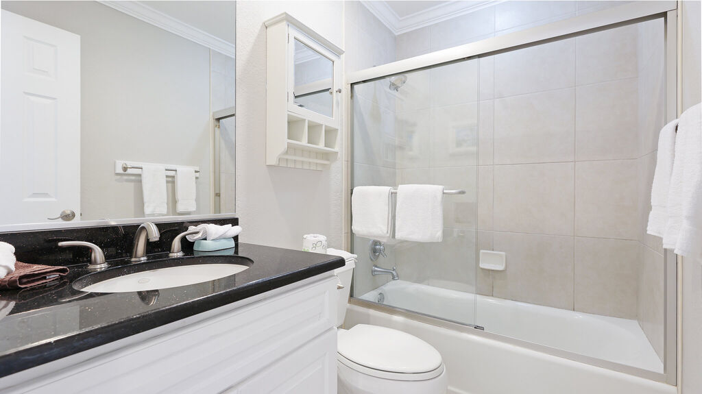 2 Condominium vacation rental located in Anna Maria Island 1