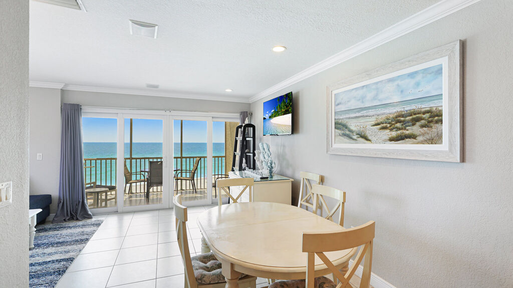 2 Condominium vacation rental located in Anna Maria Island 1