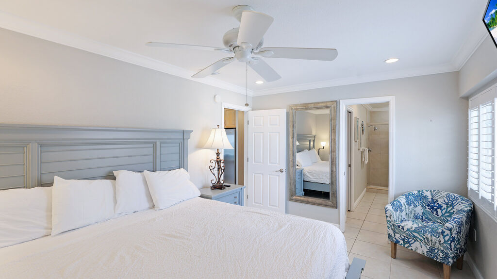 2 Condominium vacation rental located in Anna Maria Island 1