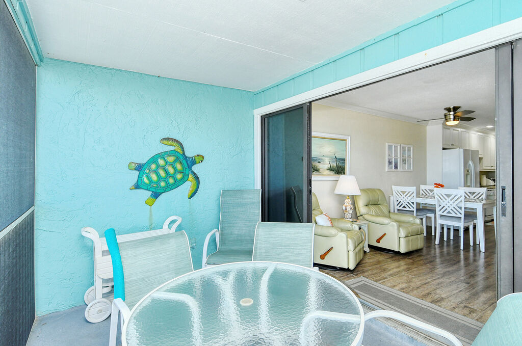 2 Condominium vacation rental located in Anna Maria Island 1