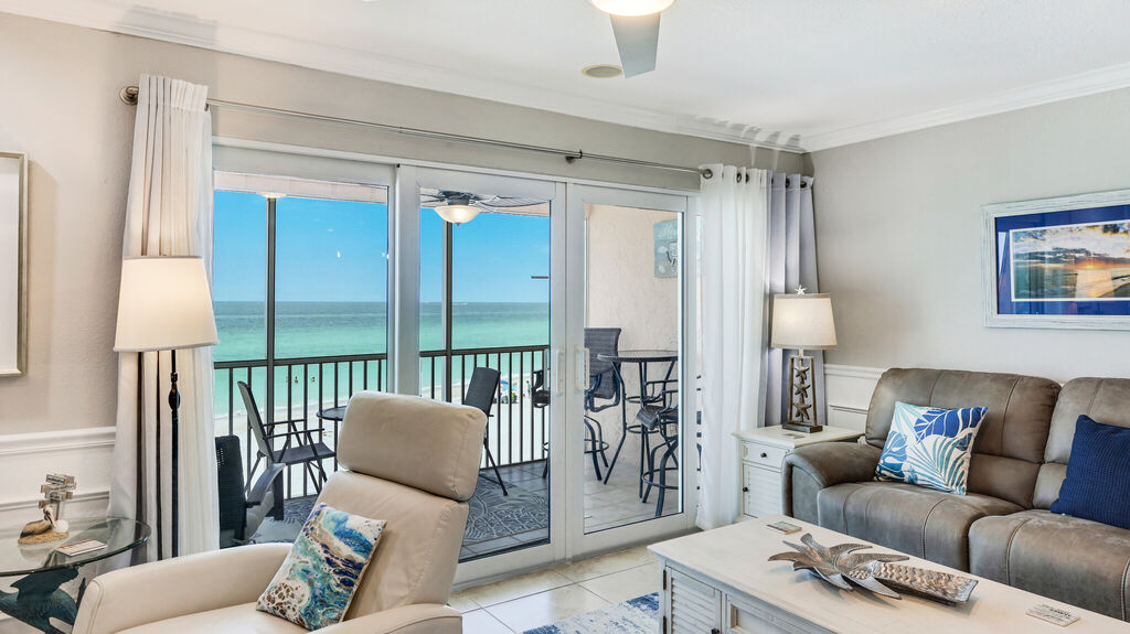 2 Condominium vacation rental located in Anna Maria Island 1