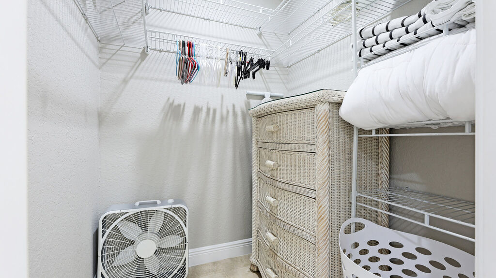 2 Condominium vacation rental located in Anna Maria Island 1
