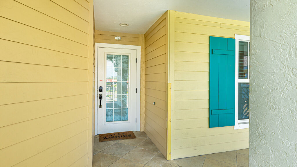 2 Condominium vacation rental located in Anna Maria Island 1