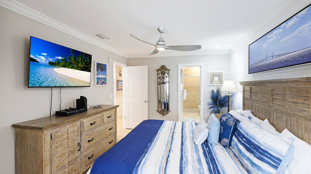 2 Condominium vacation rental located in Anna Maria Island 1