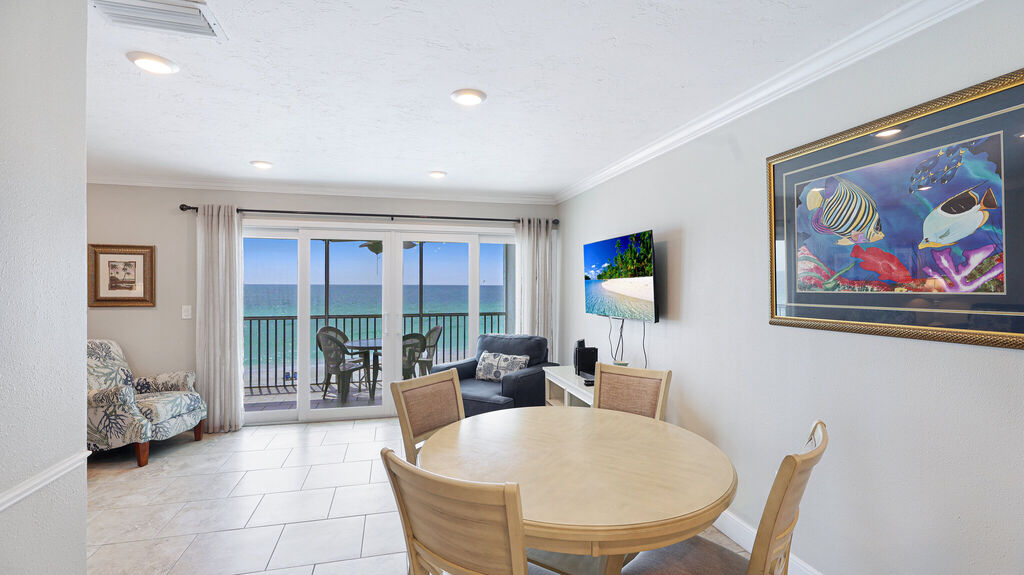 2 Condominium vacation rental located in Anna Maria Island 1