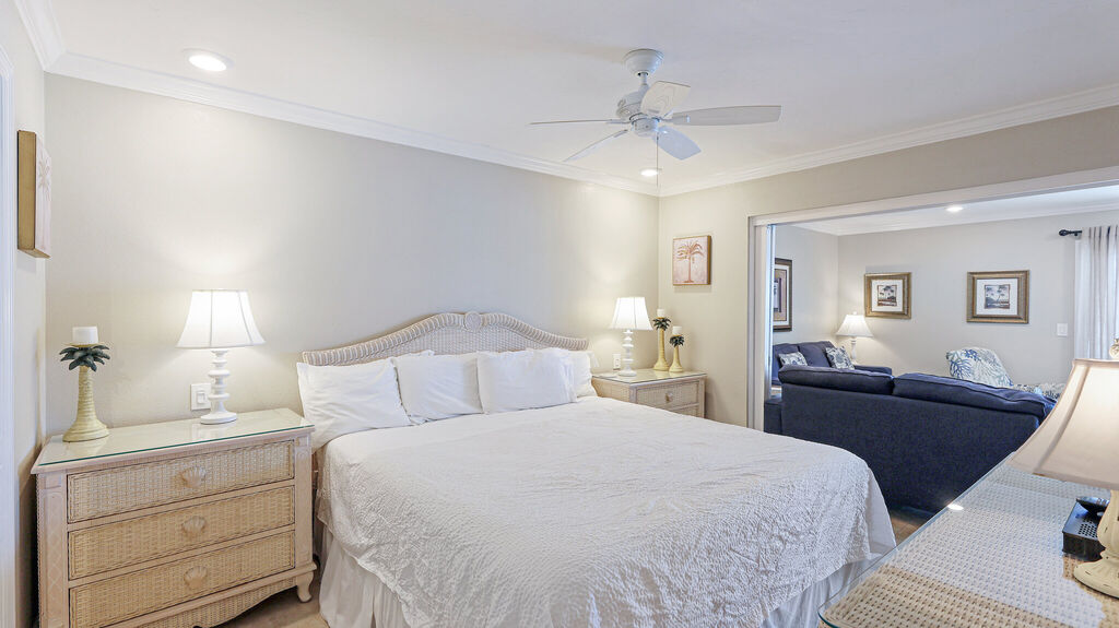 2 Condominium vacation rental located in Anna Maria Island 1