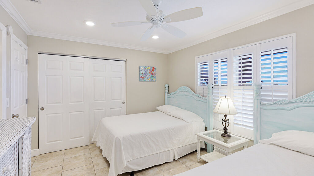 2 Condominium vacation rental located in Anna Maria Island 1