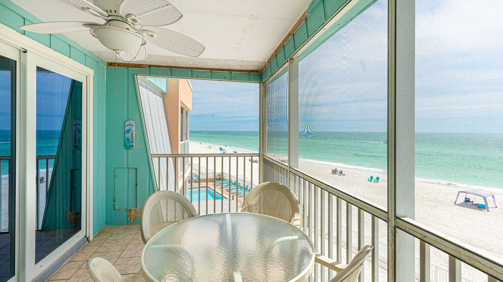 2 Condominium vacation rental located in Anna Maria Island 1