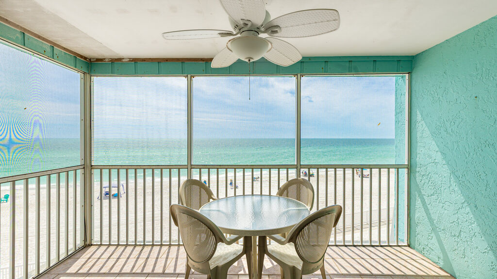 2 Condominium vacation rental located in Anna Maria Island 1