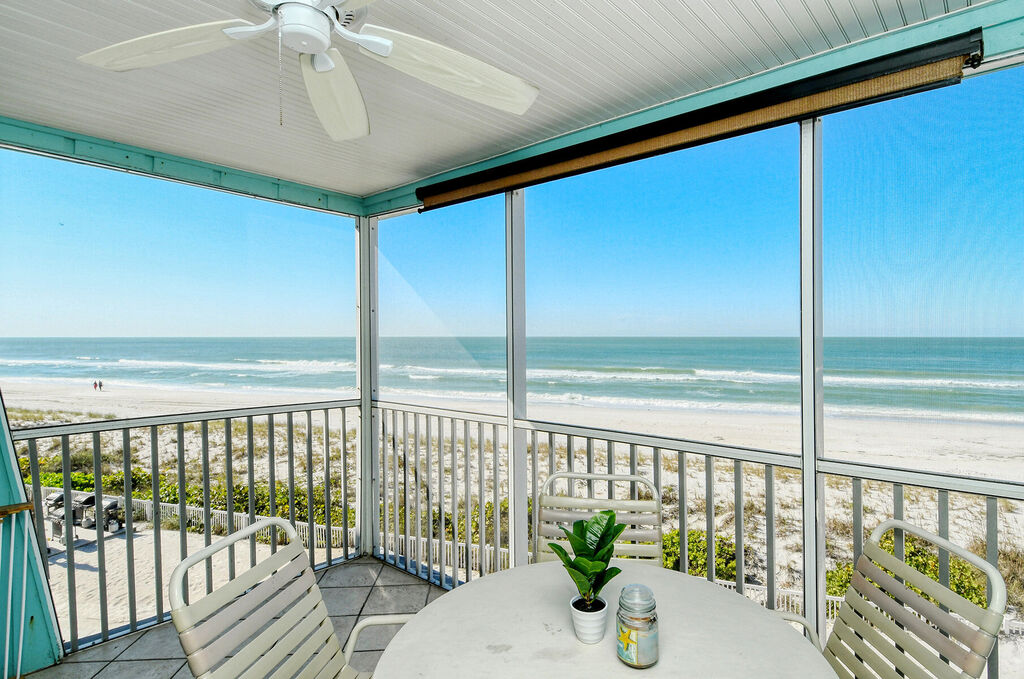 2 Condominium vacation rental located in Anna Maria Island 1