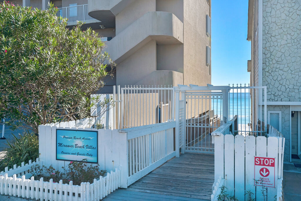 3 Townhouse vacation rental located in Destin 1