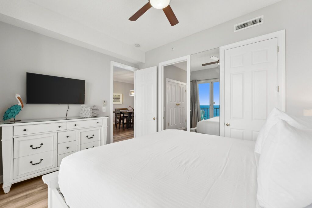2 Condominium vacation rental located in Panama City Beach 1