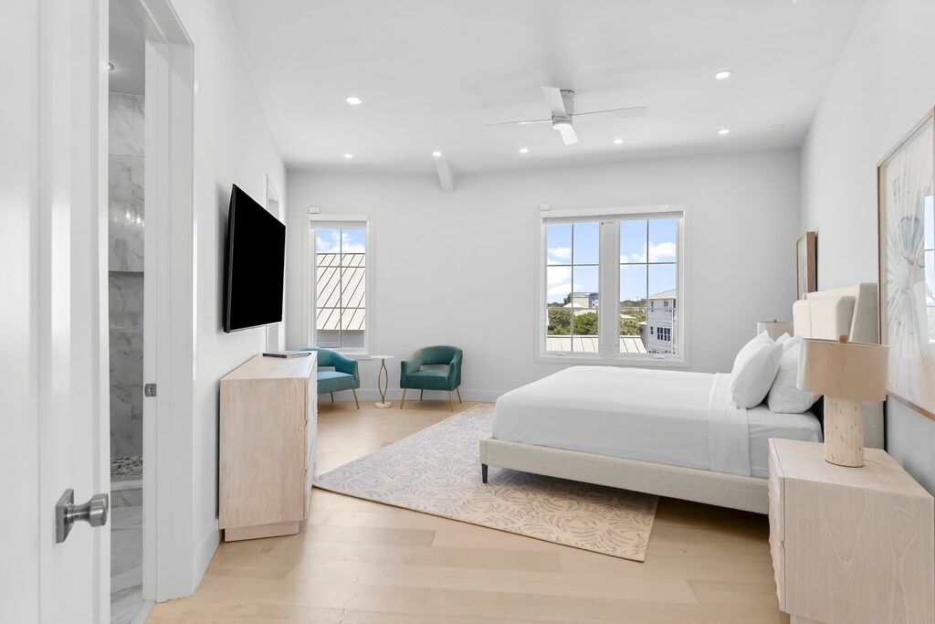 8 House vacation rental located in Destin 1