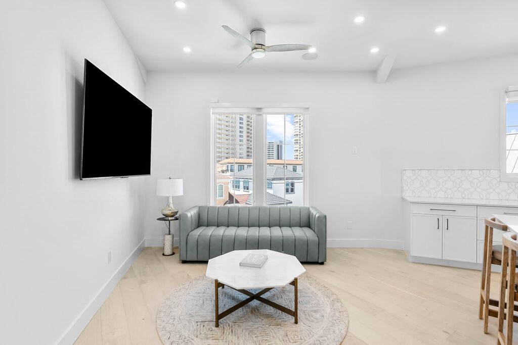 8 House vacation rental located in Destin 1