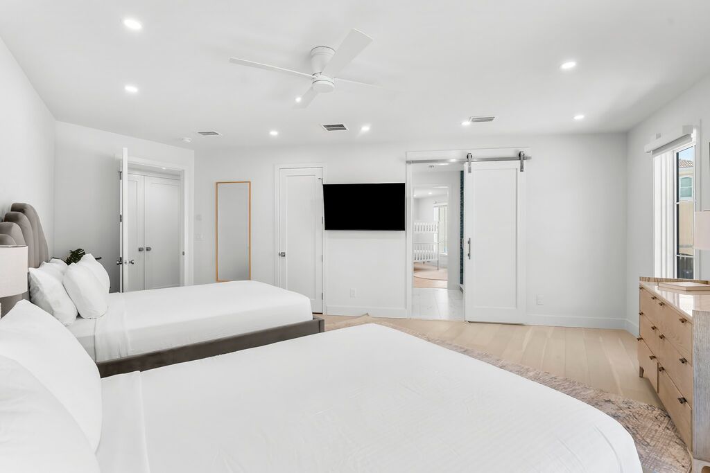 8 House vacation rental located in Destin 1