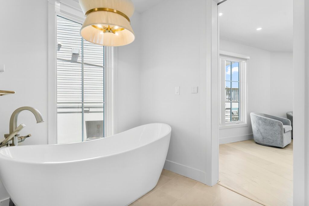 8 House vacation rental located in Destin 1
