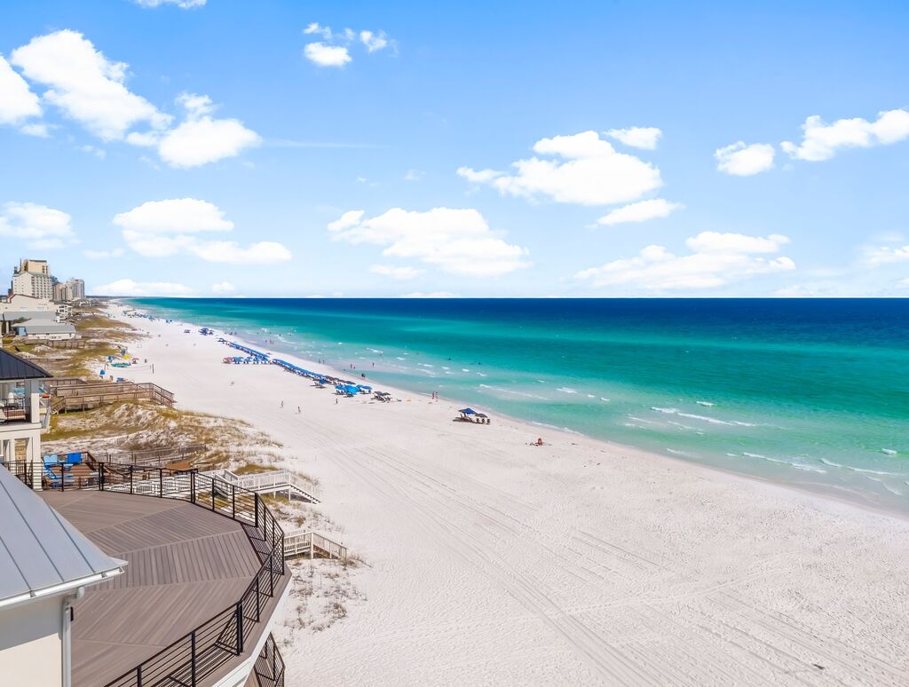8 House vacation rental located in Destin 1