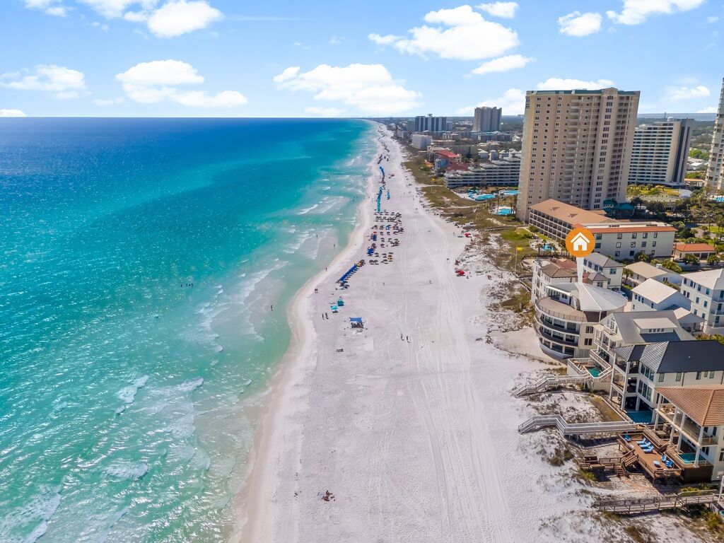 8 House vacation rental located in Destin 1