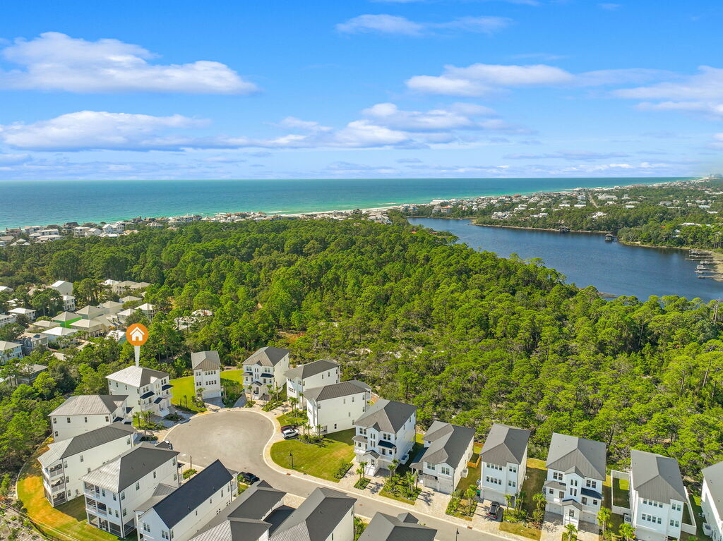 6 House vacation rental located in 30A 1