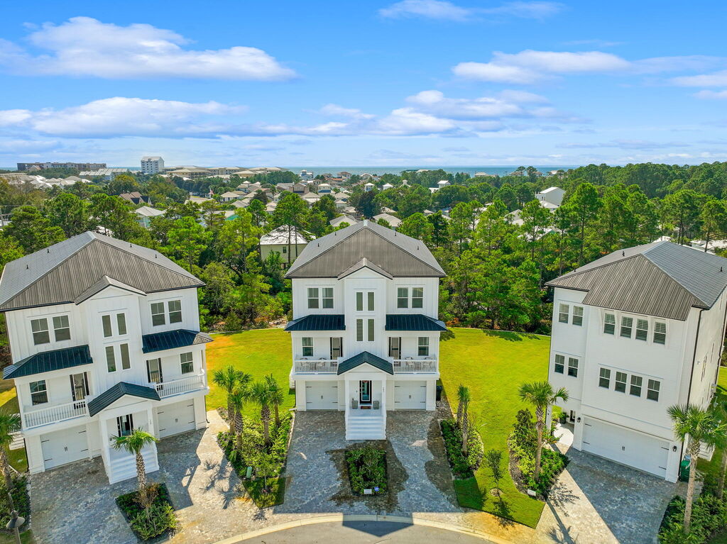 6 House vacation rental located in 30A 1