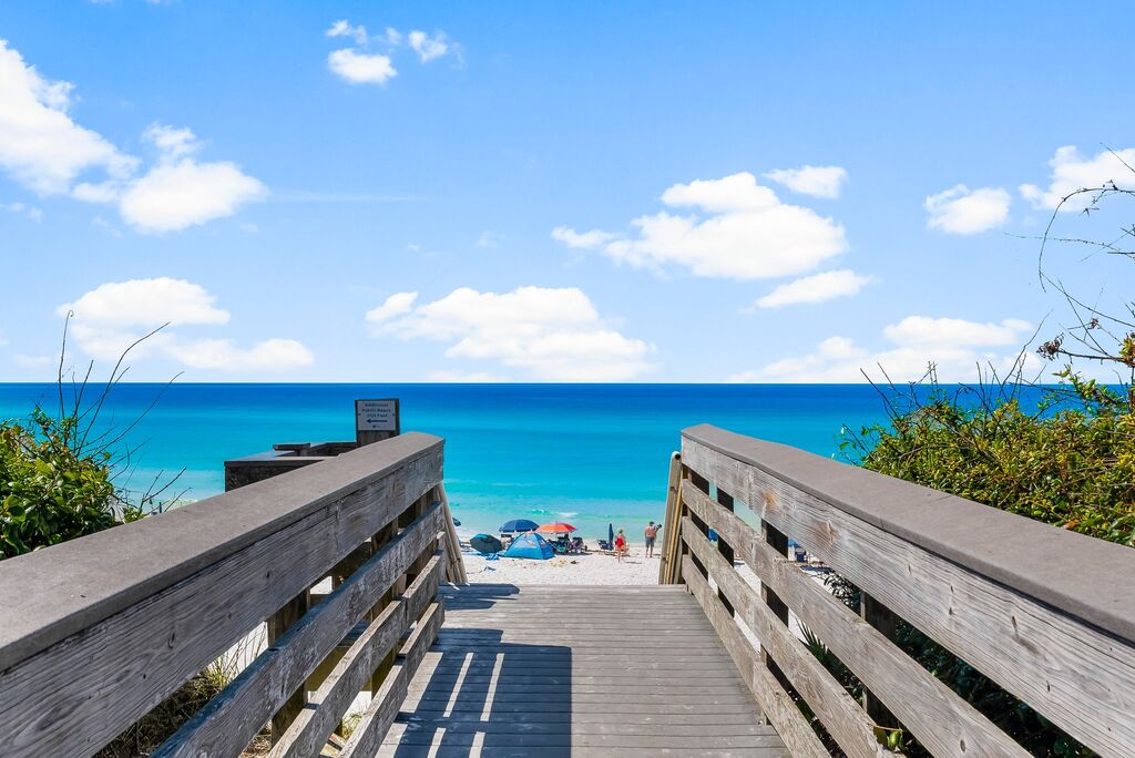 3 Condominium vacation rental located in 30A 1