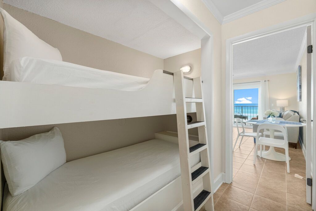 1 Condominium vacation rental located in Panama City Beach 1