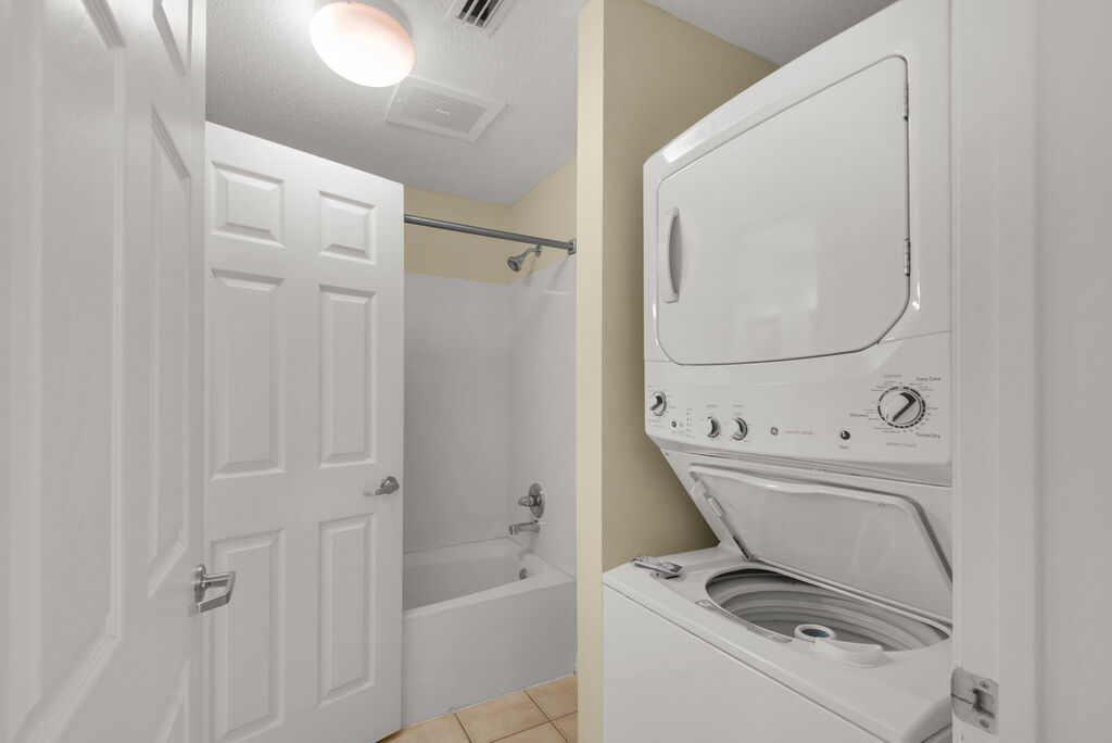 1 Condominium vacation rental located in Navarre 1