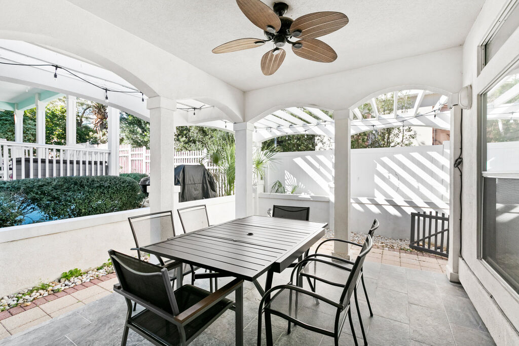 3 House vacation rental located in Destin 1