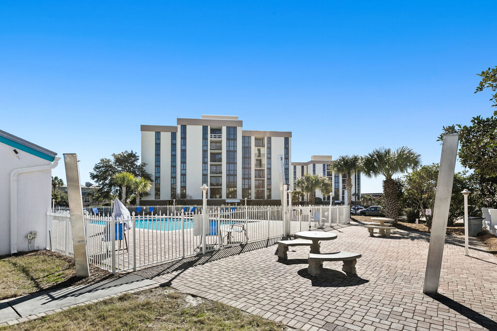 3 House vacation rental located in Destin 1