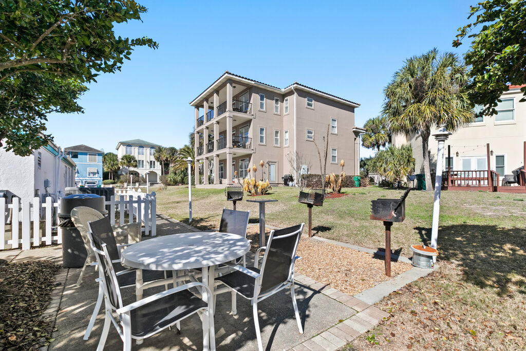 3 House vacation rental located in Destin 1