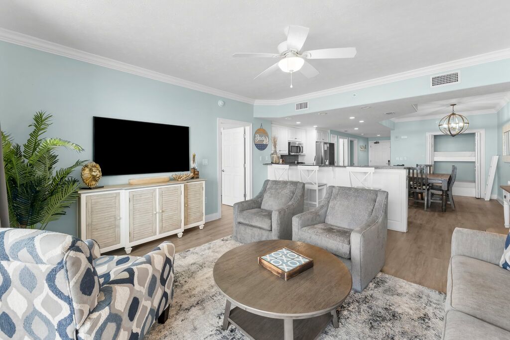 2 Condominium vacation rental located in Panama City Beach 1
