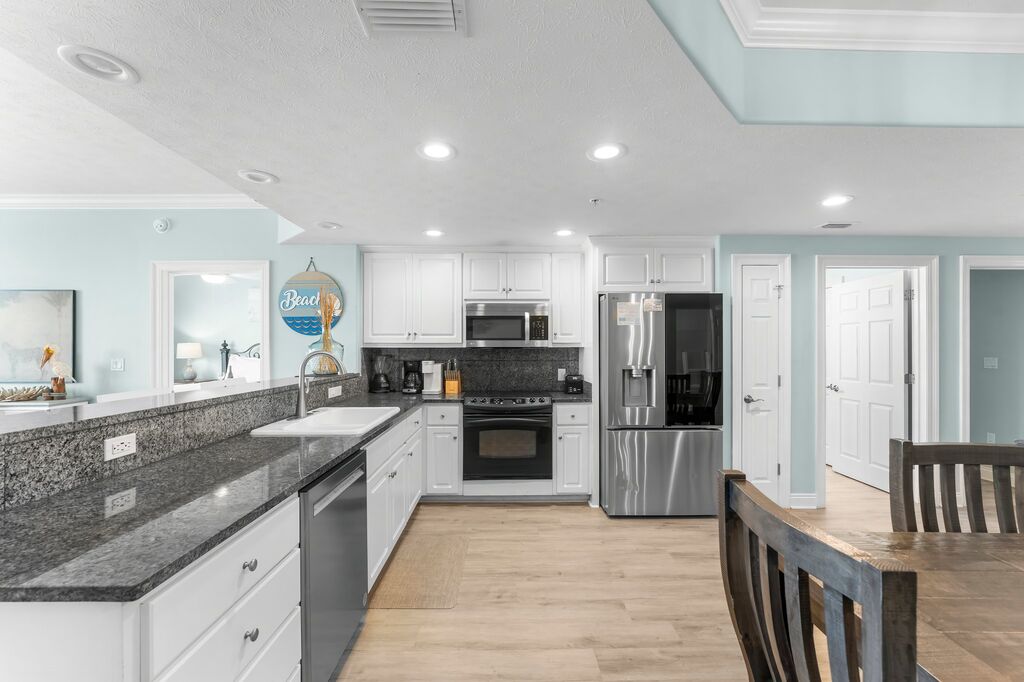 2 Condominium vacation rental located in Panama City Beach 1
