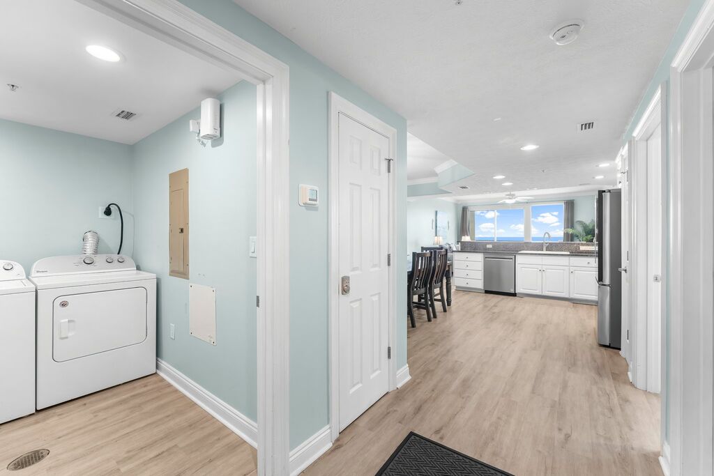 2 Condominium vacation rental located in Panama City Beach 1