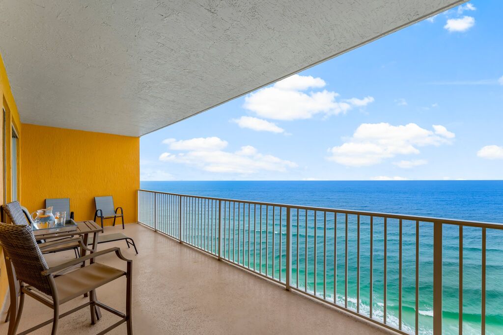 2 Condominium vacation rental located in Panama City Beach 1