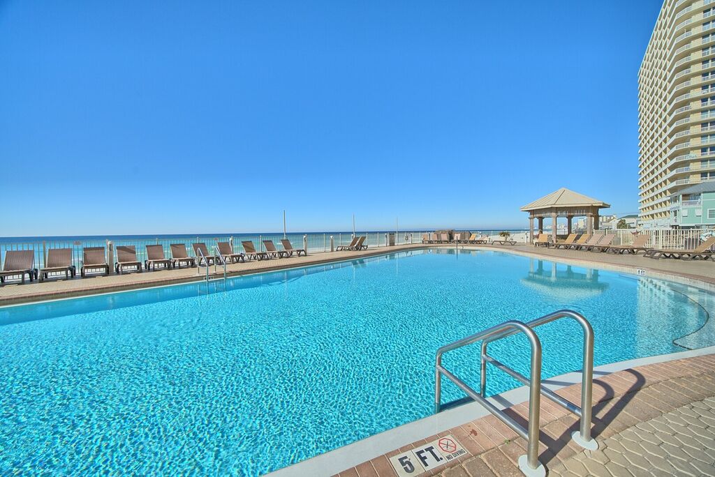 2 Condominium vacation rental located in Panama City Beach 1
