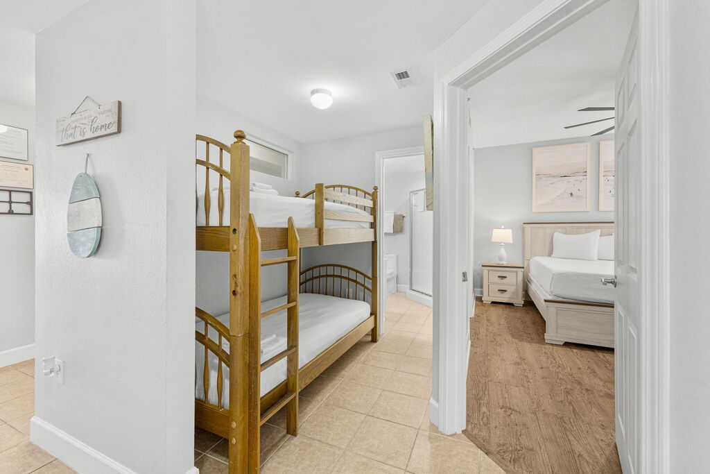 3 Condominium vacation rental located in Panama City Beach 1
