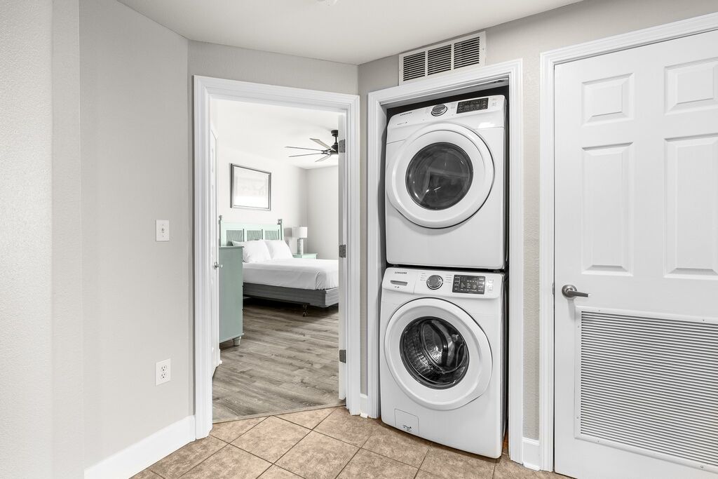3 Condominium vacation rental located in Panama City Beach 1