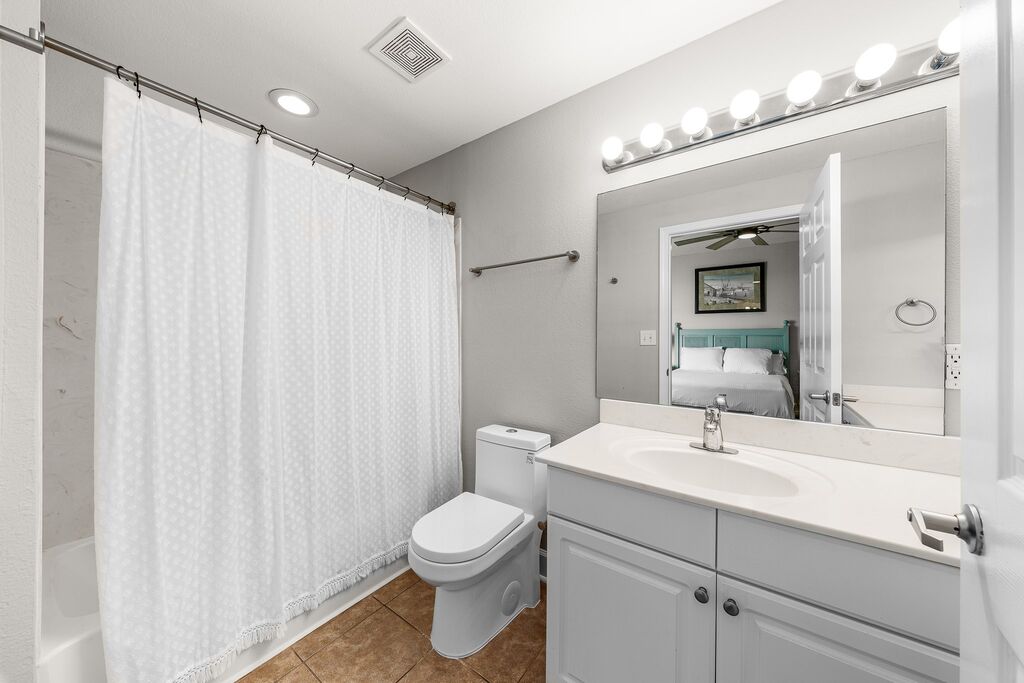 3 Condominium vacation rental located in Panama City Beach 1