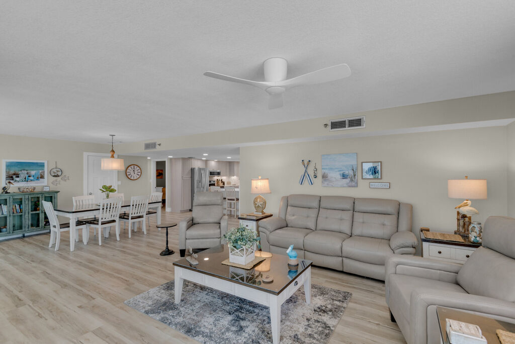 2 Condominium vacation rental located in Panama City Beach 1