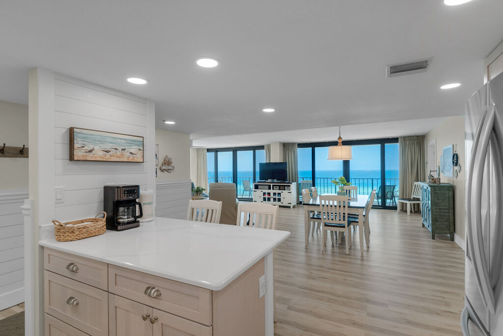 2 Condominium vacation rental located in Panama City Beach 1