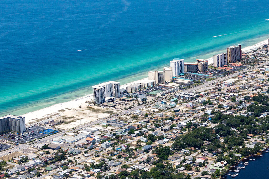2 Condominium vacation rental located in Panama City Beach 1